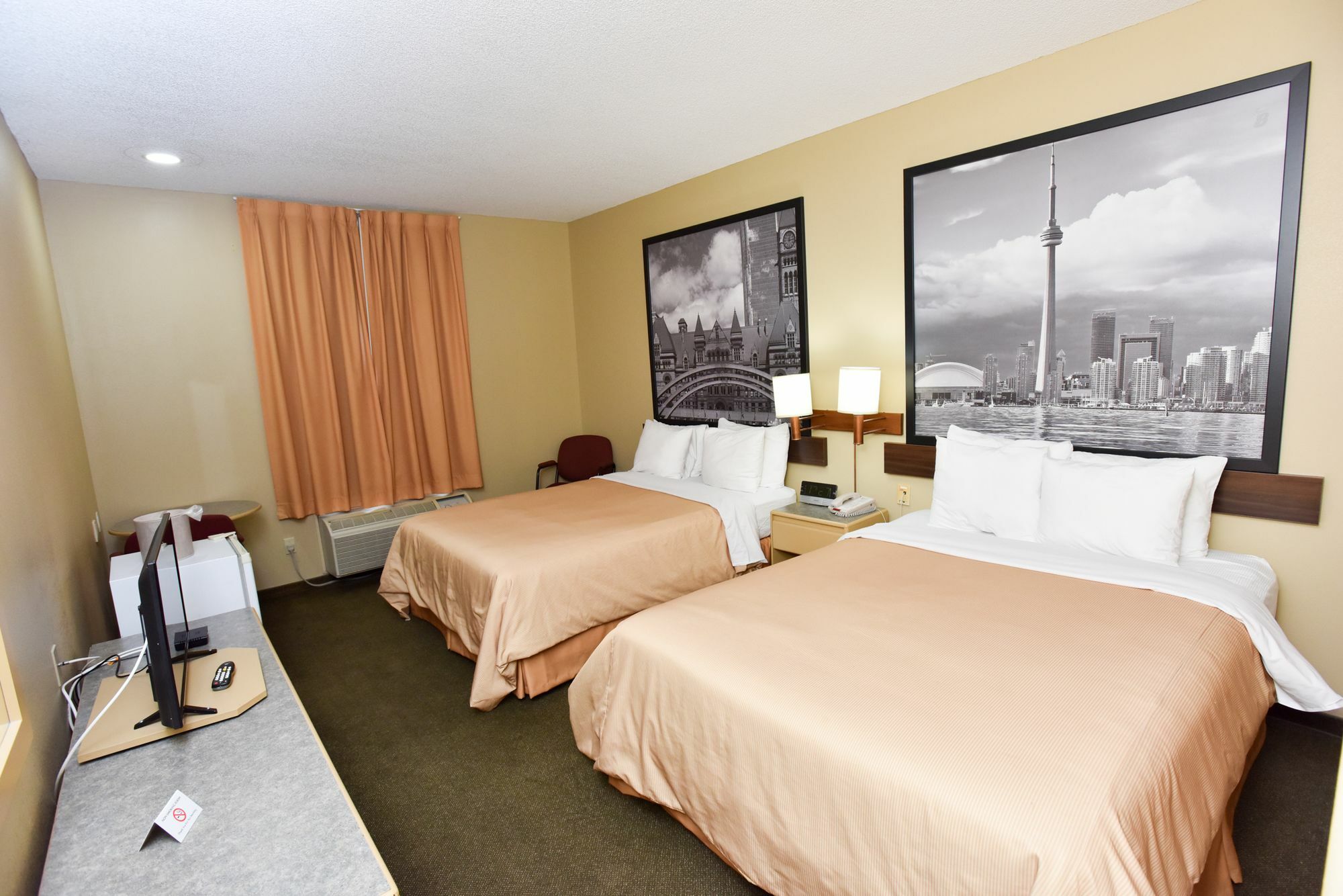 Super 8 By Wyndham Ajax/Toronto On Hotel Exterior photo
