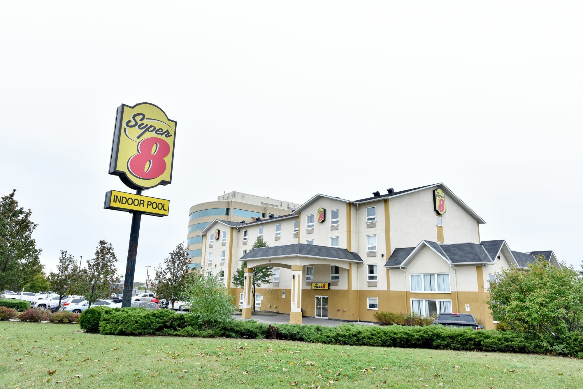 Super 8 By Wyndham Ajax/Toronto On Hotel Exterior photo